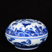 大清康熙年制青花寿山福海洪福齐天纹天稷柴造款 粉盒印泥盒