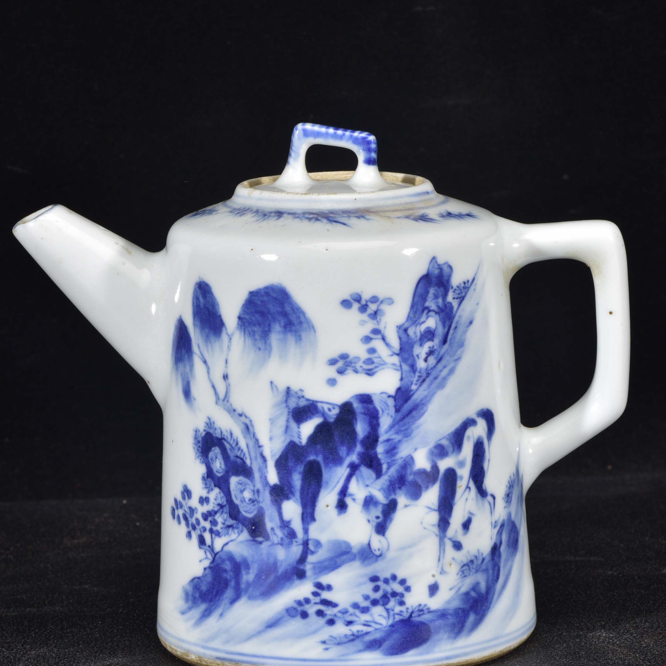 大清康熙年制青花骅骝双骏图酒壶茶壶