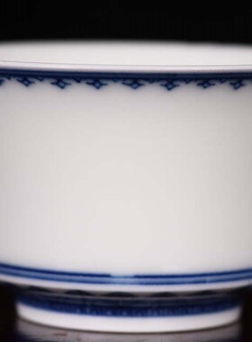 清康熙青花蕉叶纹平安无事马蹄酒杯茶杯