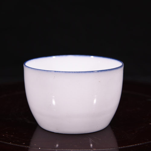 乾隆御笔白釉朱文平安无事清白人生酒杯茶杯