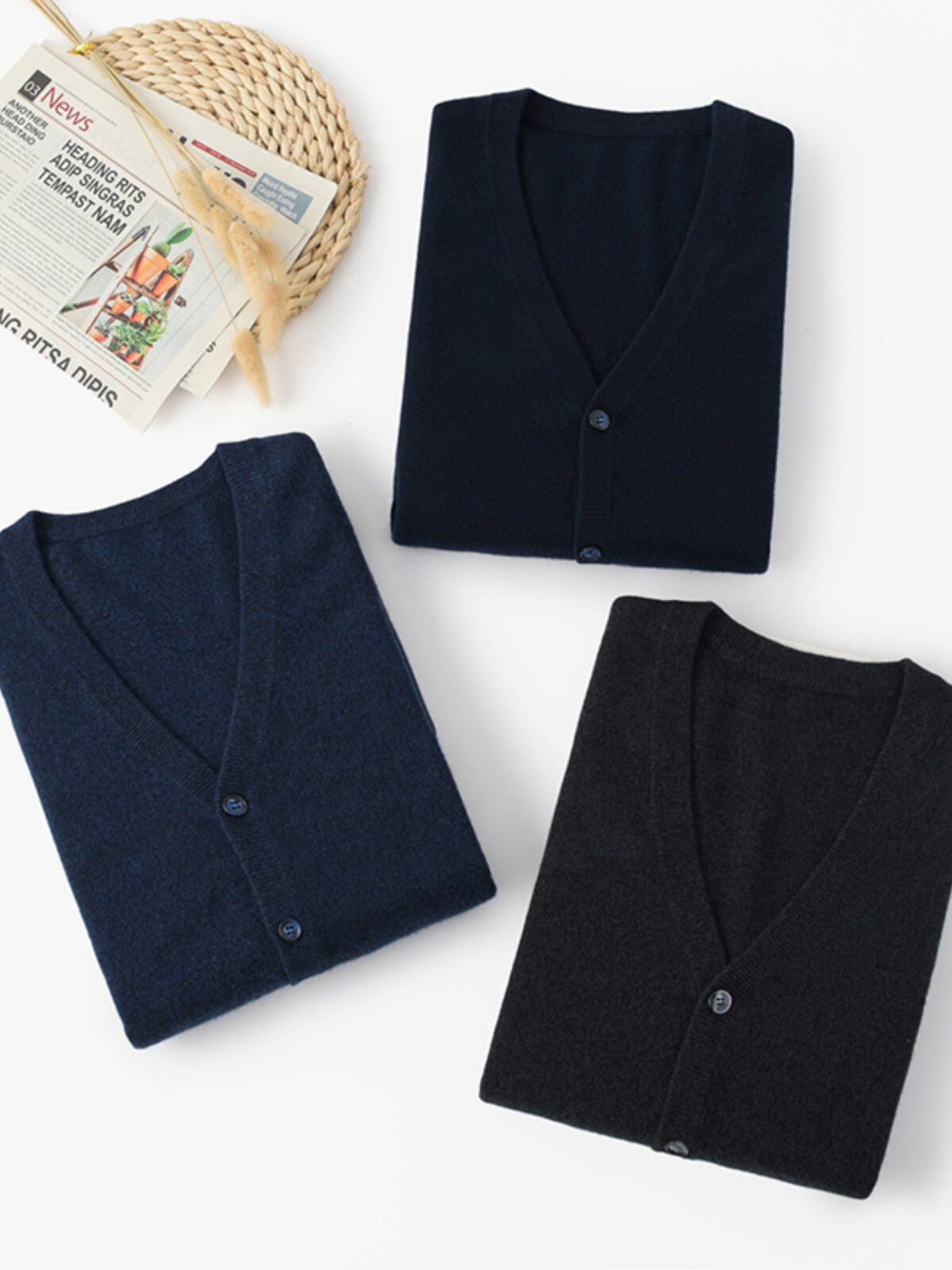 남성 브이넥 긴팔 순수 캐시미어 가디건 비즈니스 캐주얼 포켓 장식 따뜻하고 부드럽고 매끄러운 봄 가을 재킷