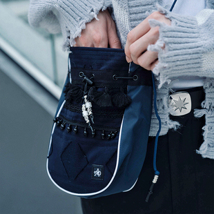 theMADHATcher 「解构」单肩斜挎包流苏串珠民族风抽绳束口袋