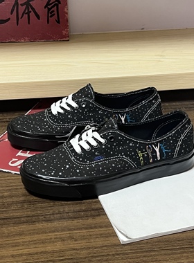 VC体育 Vans Authentic 44 DX黑色小星星印花帆布板鞋VN0A5KX4AVU