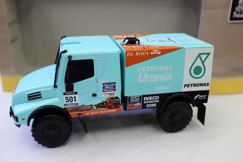 外贸DAKAR 1 43合金车 IVECO Powerstar达喀尔依维柯赛车模型摆件