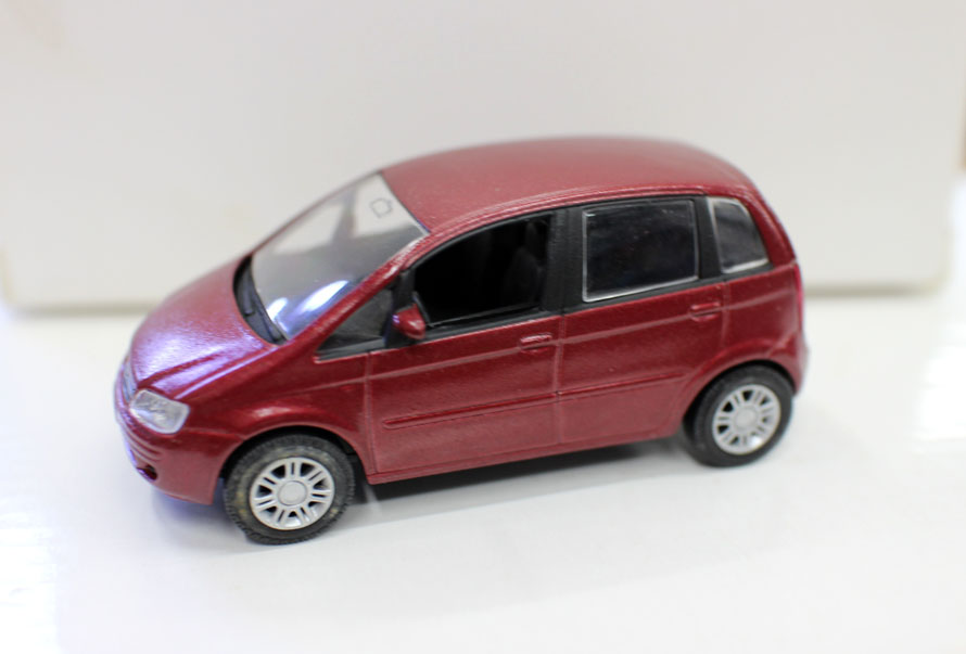 1/43合金车菲亚特汽车模型摆件