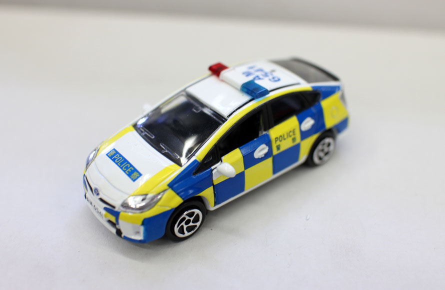 微影Tiny 1/64合金车POLICE CAR 丰F田普锐斯香港警车模型AM6541