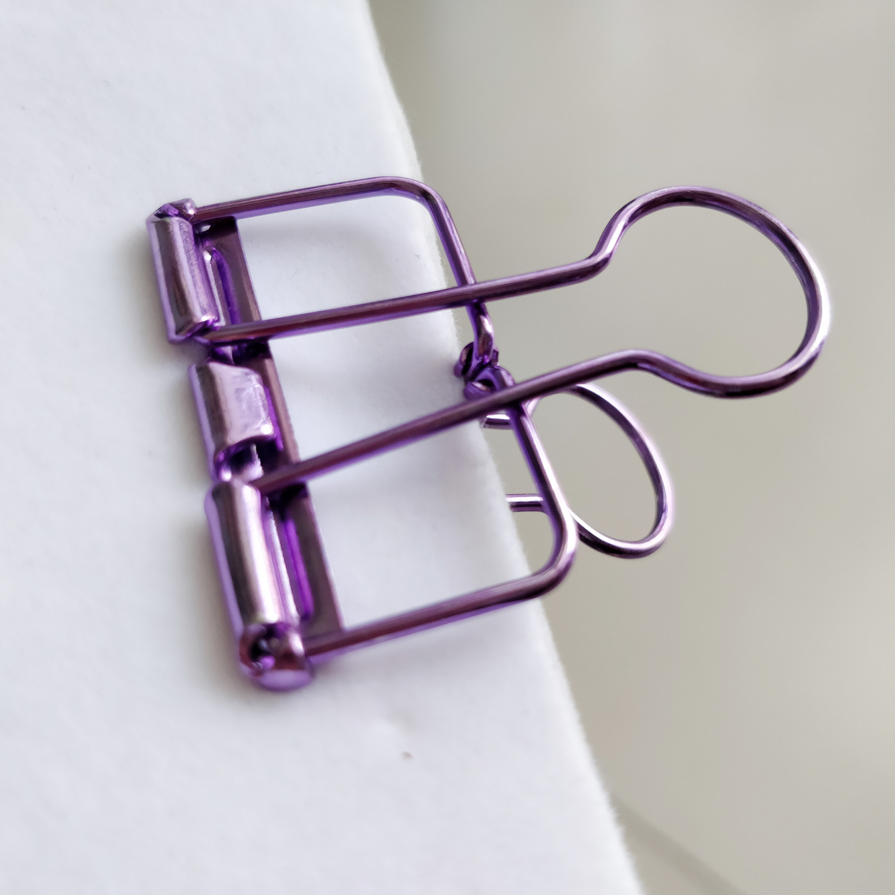 간단한 금속 중공 긴 꼬리 클립 학생 폴더 손 계정 귀여운 다채로운 사무실 문서 제비 꼬리 클립 테스트 종이 클립