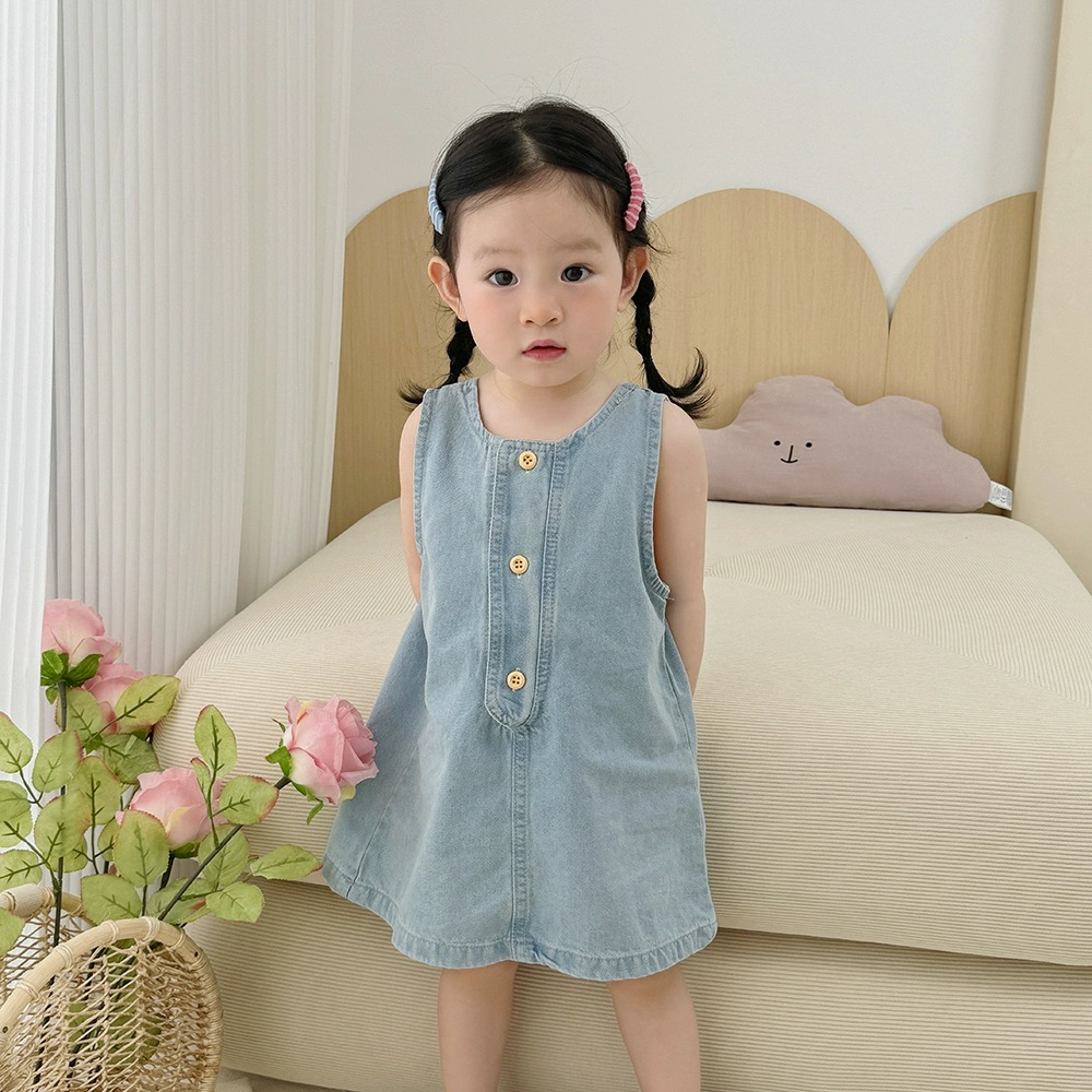 女宝宝牛仔连衣裙2025夏季新款洋气女孩背心裙宝宝无袖休闲小裙子