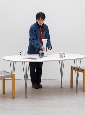 coznap 中古 | 丹麦产 Arne Jacobsen设计 超椭圆餐桌 白色 170cm