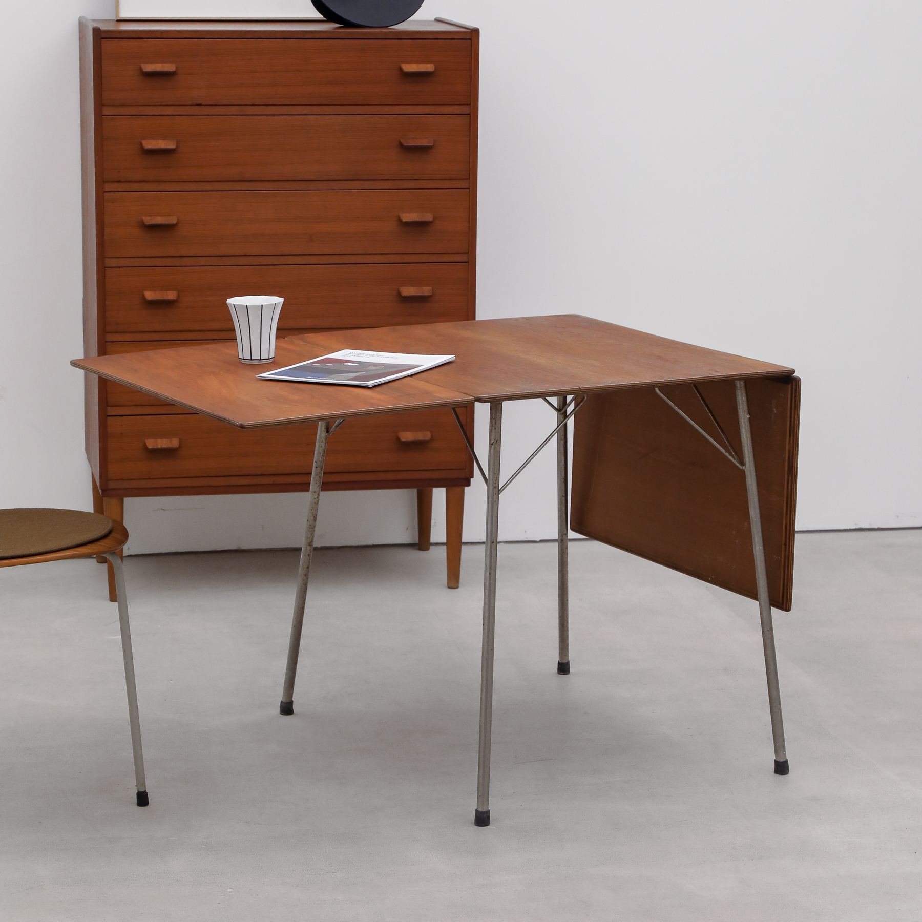 coznap 中古｜丹麦产 Arne Jacobsen 设计 蚂蚁椅餐桌 可加长