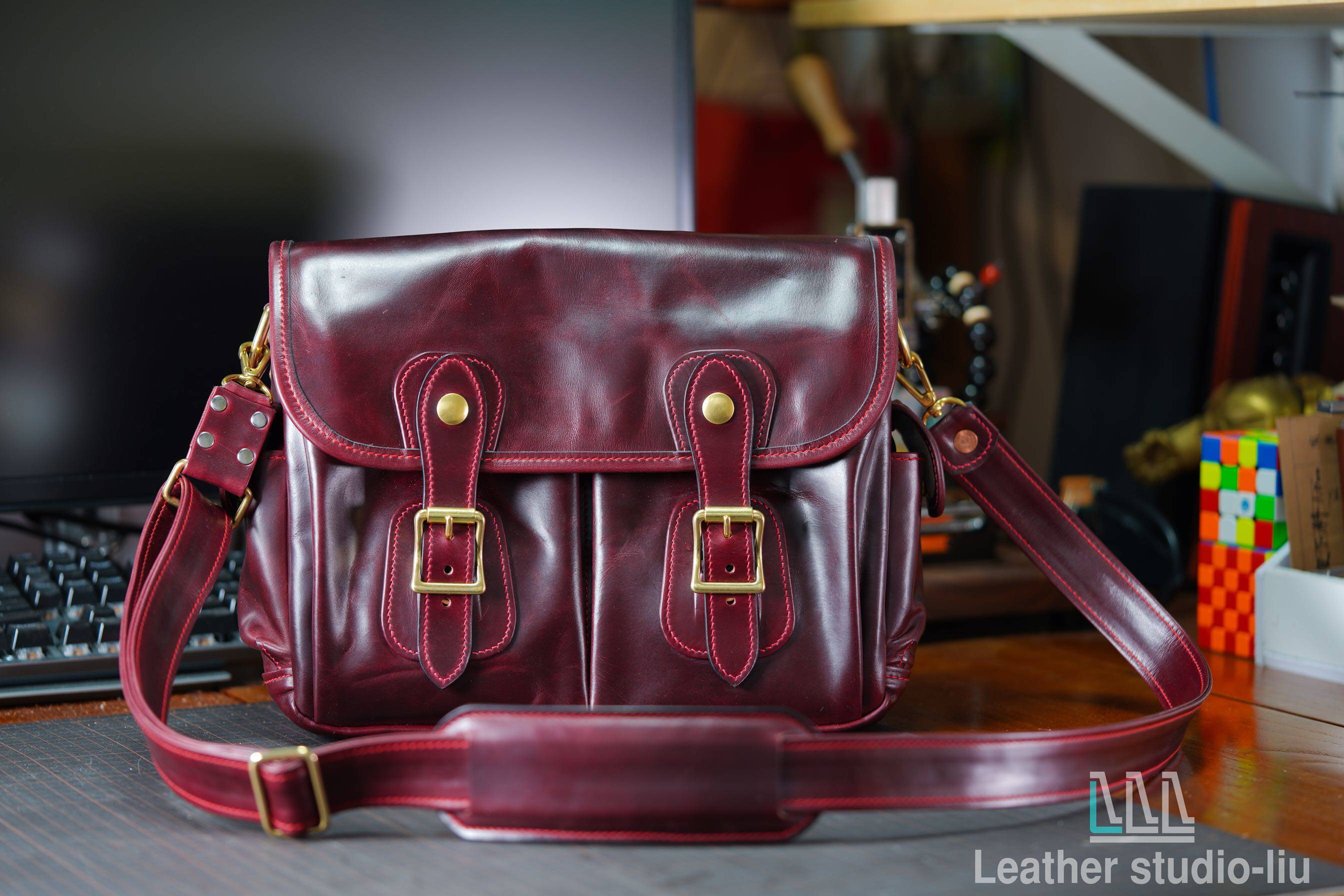 Horween cxl霍尔文油蜡皮复古邮差包斜挎包单肩包 刘小正同学出品