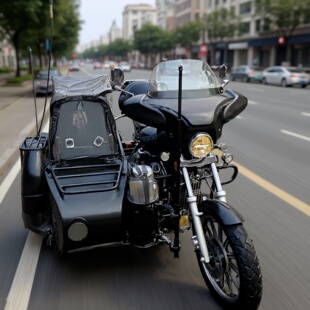 边三轮摩托车前挡风玻璃尾箱载人座椅后置改装全套配件挡风板边箱