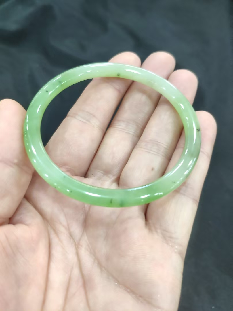 和田碧玉苹果绿细条手镯冰底苹果绿猕猴桃手镯55圈口无裂