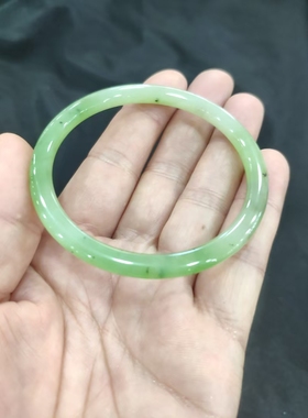 和田碧玉苹果绿细条手镯冰底苹果绿猕猴桃手镯55圈口无裂
