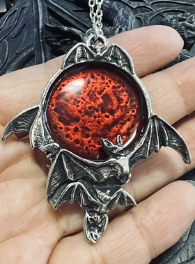 Alchemy Gothic P447 BLOOD MOON血月暗黑哥特蝙蝠个性亚文化项链