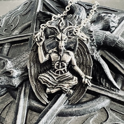 英国A牌暗黑哥特巴风特项链