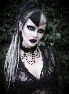 KILLSTAR哥特维多利亚水滴颈带