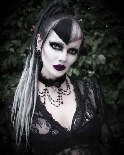 KILLSTAR哥特维多利亚水滴颈带