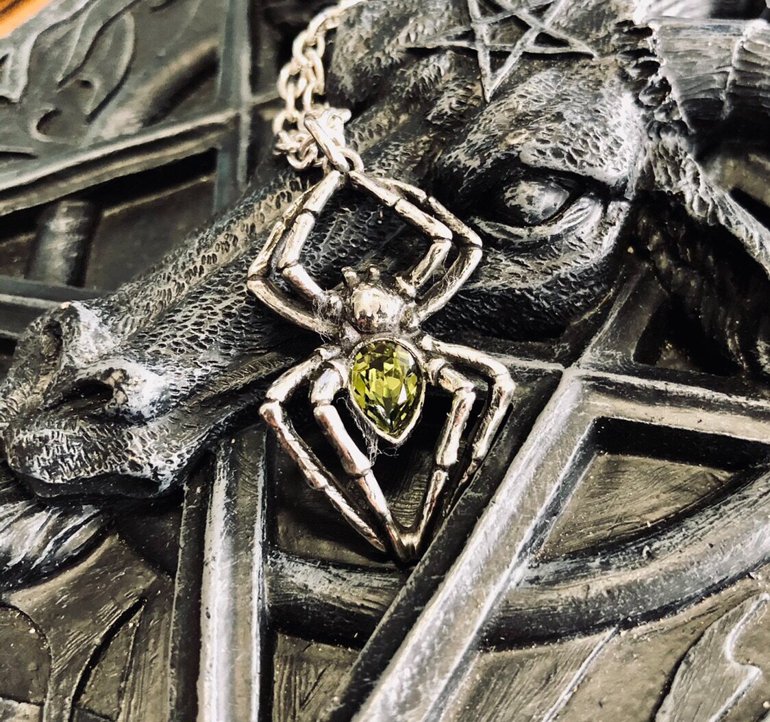Alchemy Gothic P904 Emerald Spiderling翠绿毒蛛哥特暗黑项链
