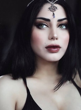 女神哥特五芒星新月项链