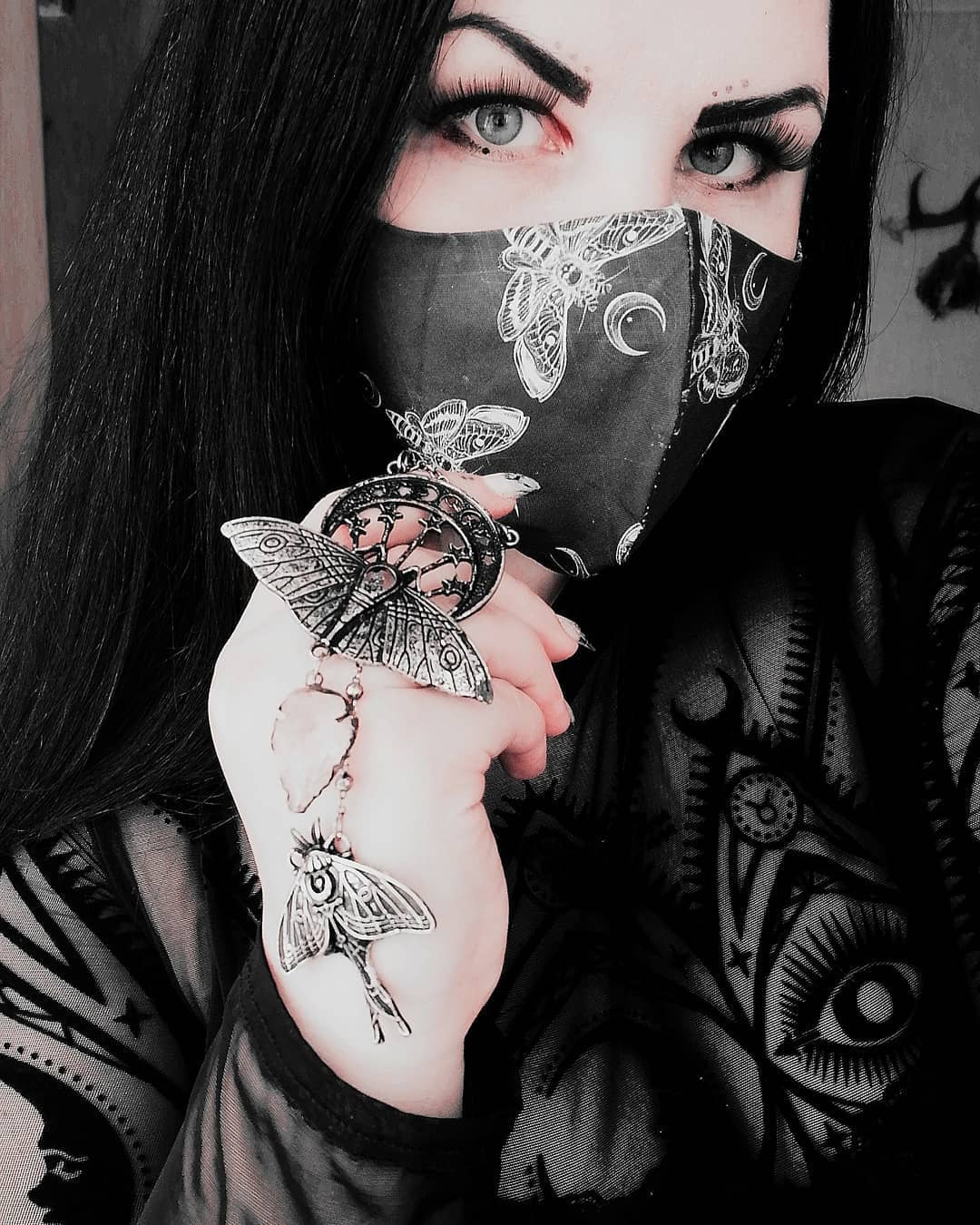 RESTYLE哥特月亮飞蛾摇滚项链