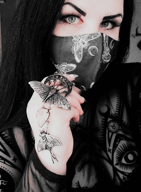 RESTYLE哥特月亮飞蛾摇滚项链