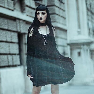 潮牌KILLSTAR Vela Burnout华丽暗纹吸血鬼丝绒连衣裙