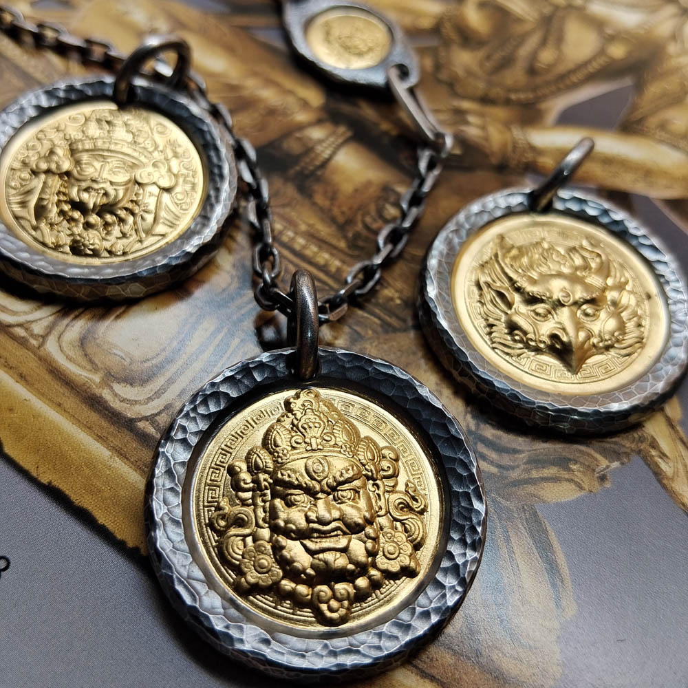 男纯银贴金吊坠手工锤纹