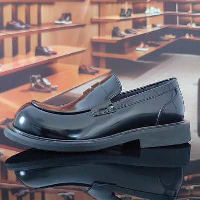 一脚蹬乐福鞋漆皮两面大头男鞋