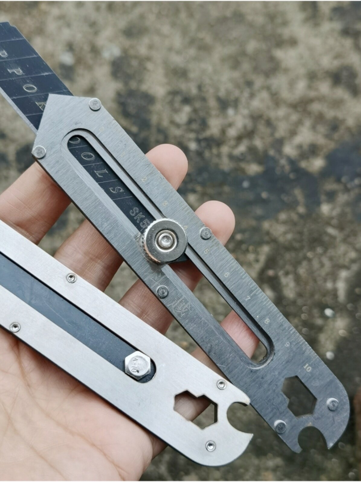 工业风多功能不锈钢美工刀重型全钢加厚大号壁纸刀工具裁纸刀