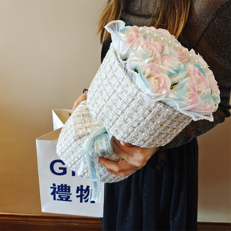 小香风花束碎冰蓝玫瑰香皂花花束永生花仿真花生日礼物女生情人节