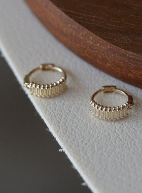 白小C韩国10K14k金黄金耳环耳饰 时尚粗线肌理感老钱风小耳骨耳圈