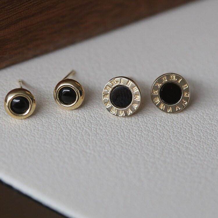 白小C 韩国10K14K金黄金首饰 黑色圆形酷感罗马数字符号耳环耳钉