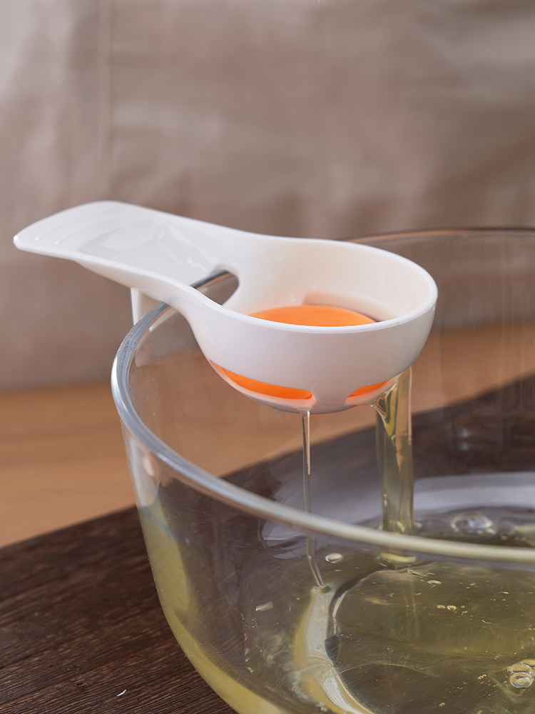 日式蛋清分离器手柄带碗壁卡位结构の轻巧蛋黄蛋清分开勺塑料5176