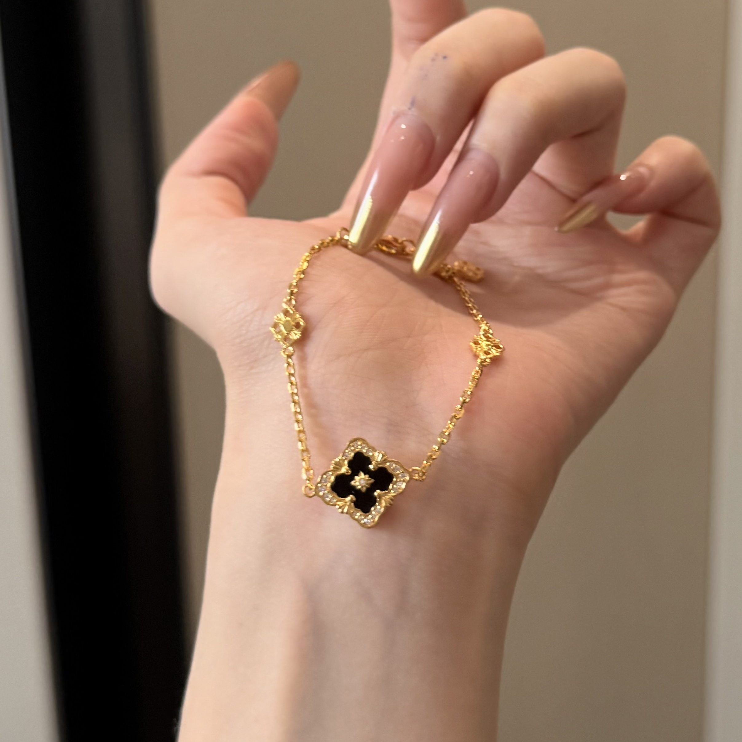 古法足金999水贝黄金布契满钻单片手链（黑）新款2025送礼送女友