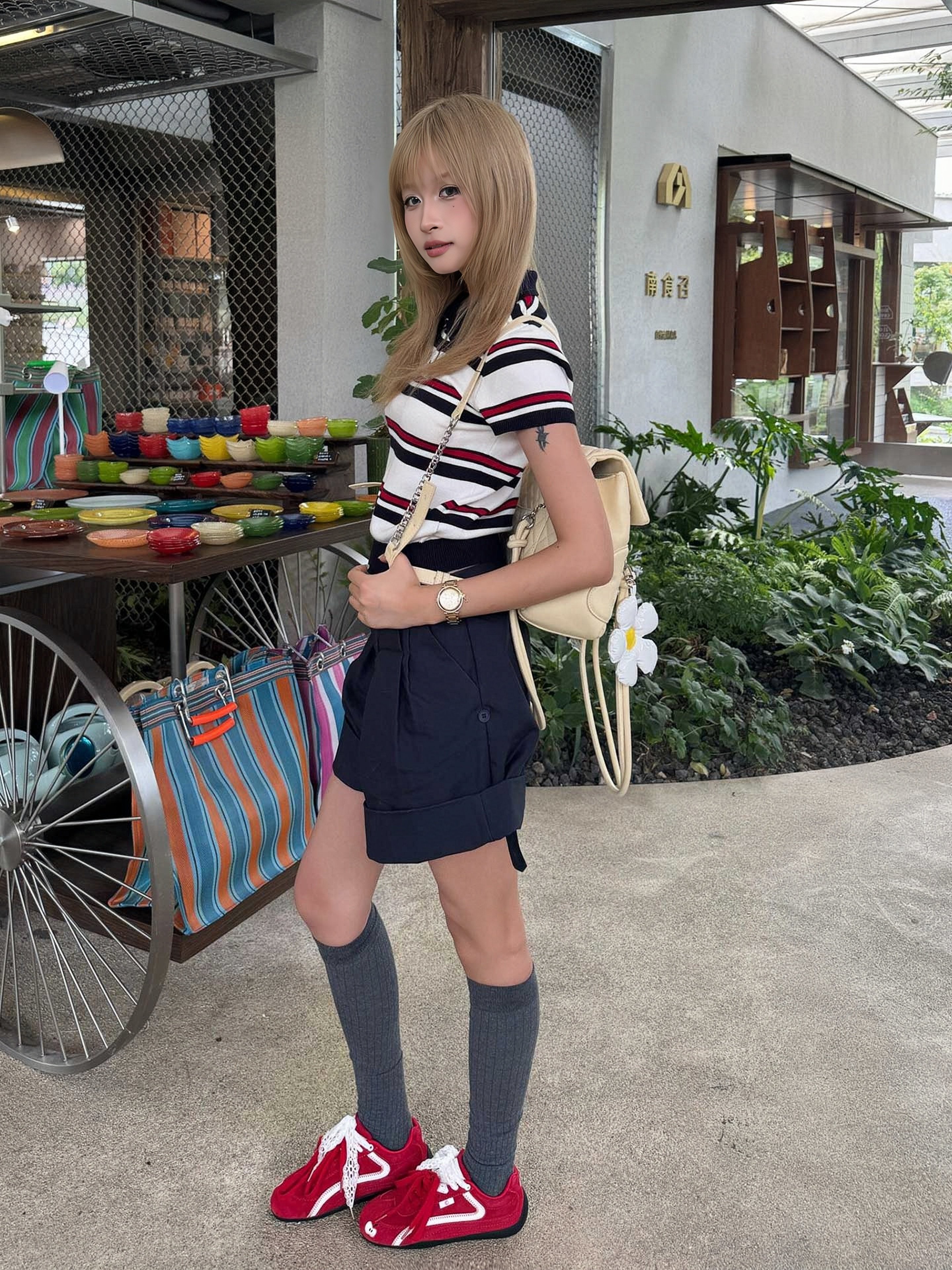 【Deep Blue Career】American-Style Suit Shorts for Women, Summer Straight Loose Casual Pants with a Sense of Design, Sporty Quarter-Length Pants