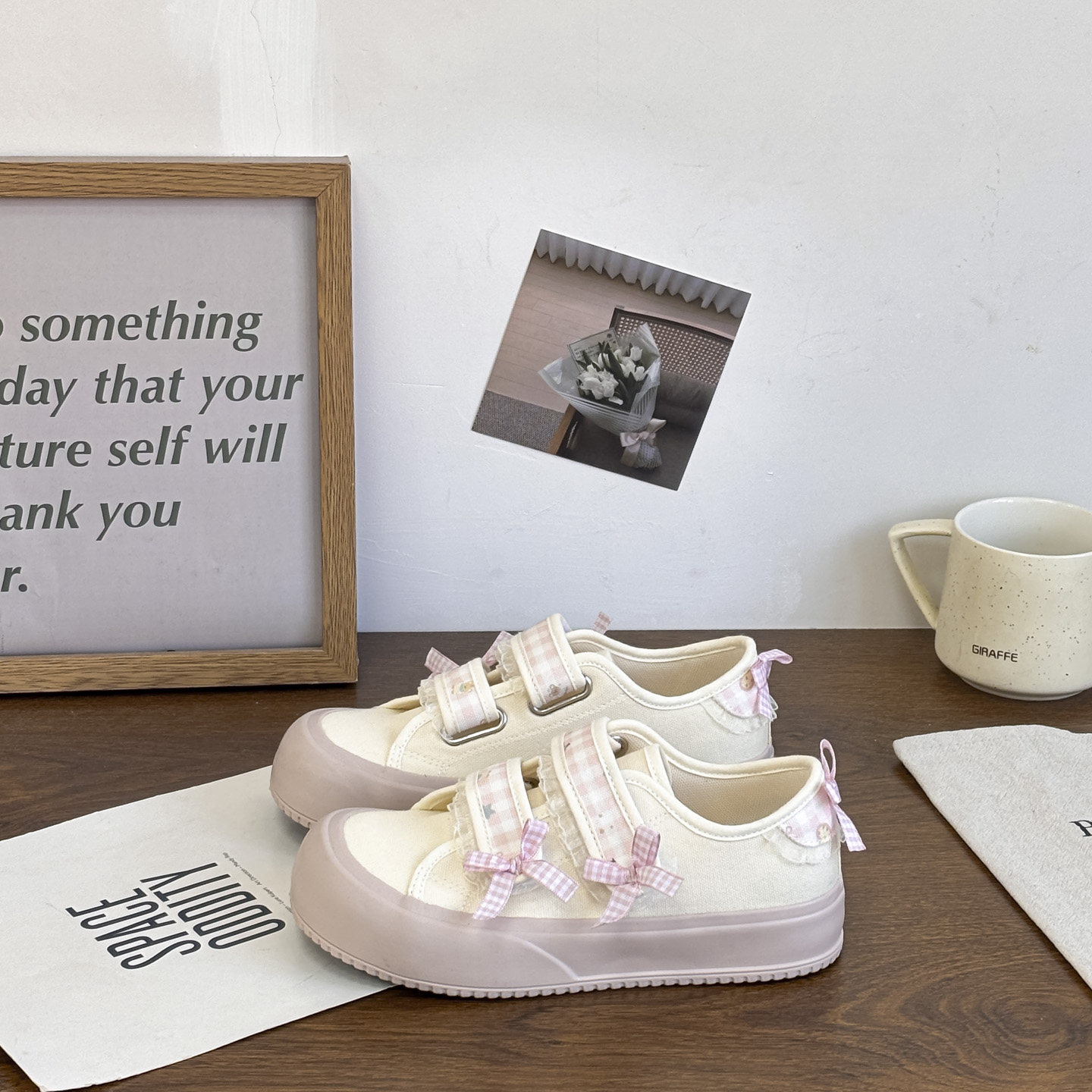 韩版魔术贴帆布鞋女2026春季新款时尚厚底学院风运动休闲板鞋,女鞋,休闲板鞋,淘宝优惠券,粉丝福利购,淘宝优惠卷