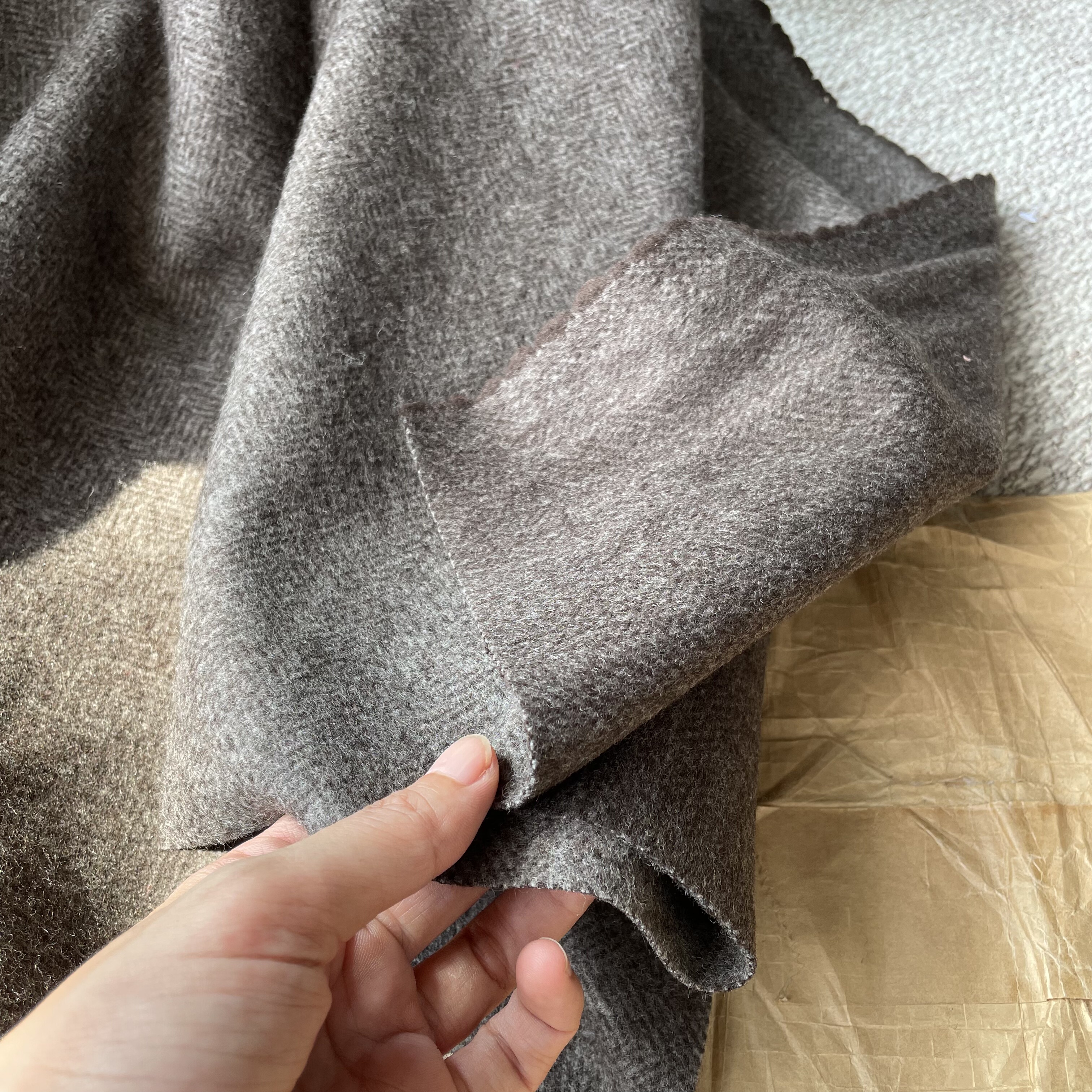 一米价双面双色双织加厚羊绒100纯羊毛老钱风西装大衣布料700克