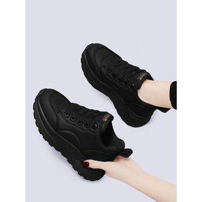 黑色休闲运动鞋女款秋冬季2025新款轻便软底妈妈平底跑步旅游鞋子
