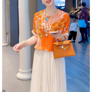 2025年夏季时尚洋气减龄圆领上衣橘红色印花短袖小衫漂亮雪纺衫女