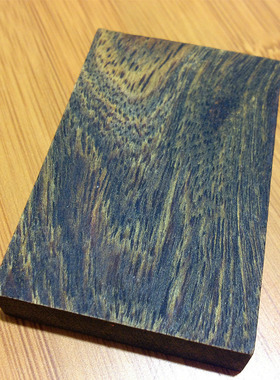 千臻堂越南芽庄白棋楠生结绿奇楠沉水沉香吊坠平安无事461木牌子