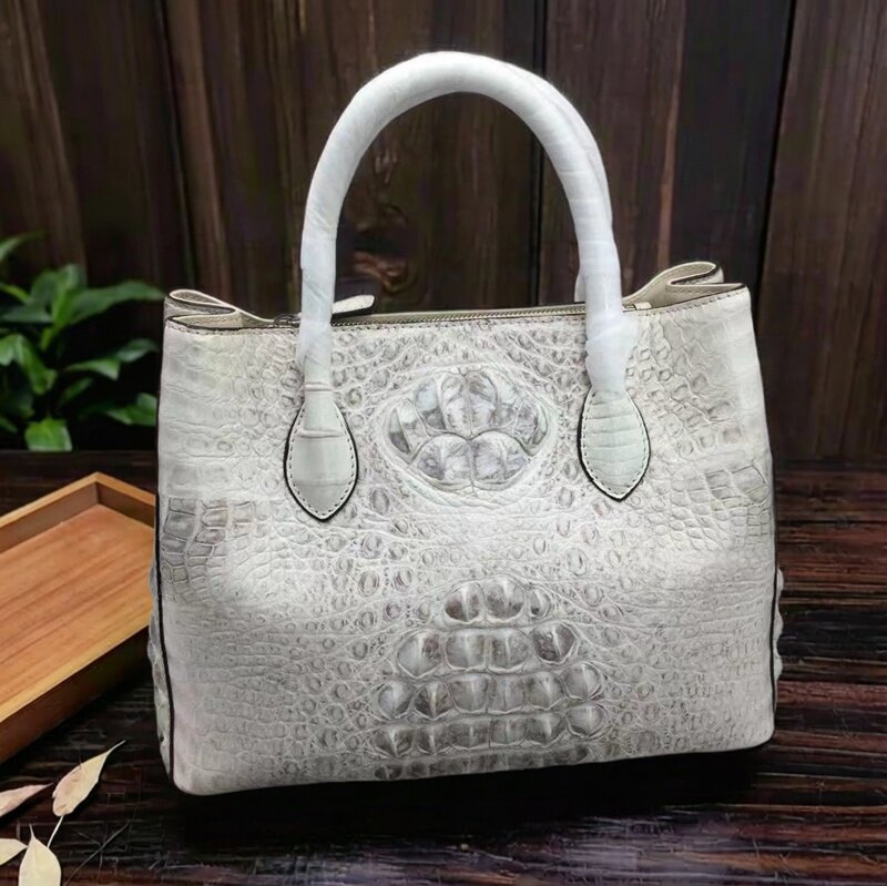 奢华鳄鱼皮女包青年真皮女士百搭单肩斜款手提大容量时尚大包新款