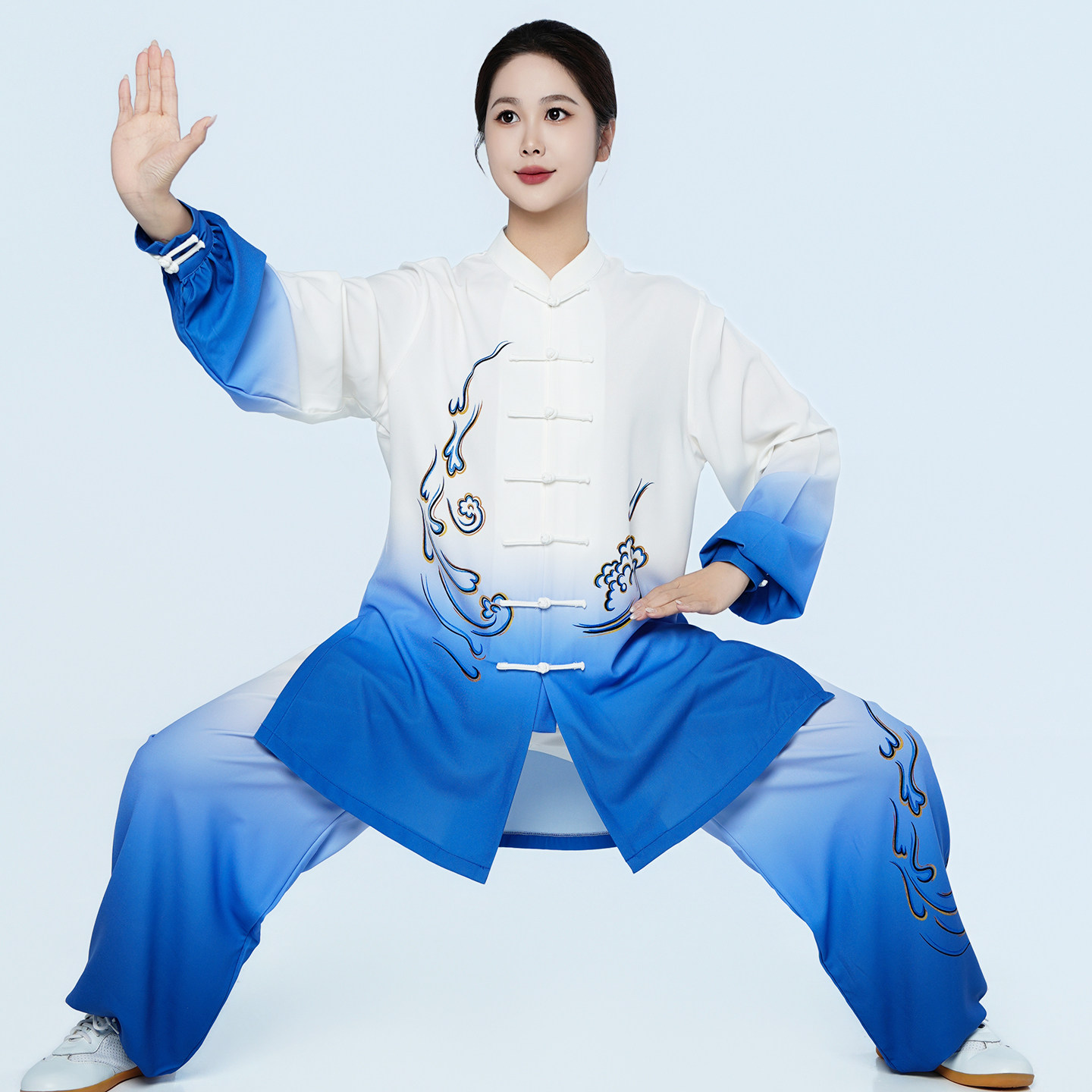 新款太极服男女通用武术比赛表演服练功服渐变色中式彩绘太极拳服