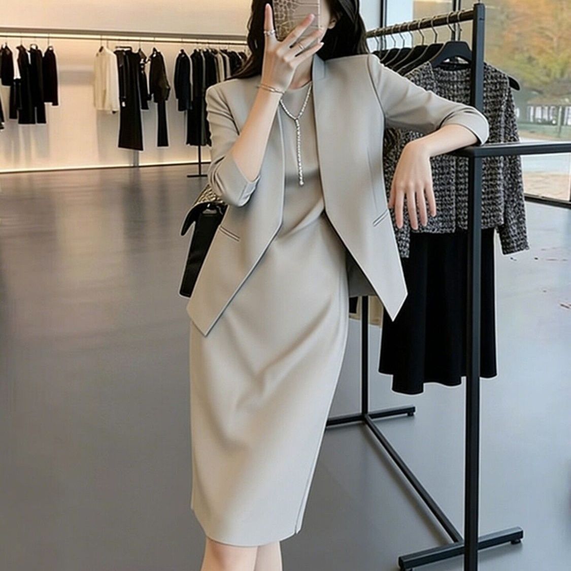 唯品会特卖清仓特价处理断码女装西装背心连衣裙两件套装品牌正品