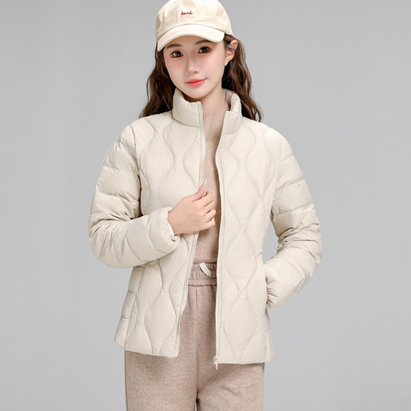 唯品会特卖断码清仓特价处理轻薄白鸭绒羽绒服女装品牌正品春秋冬