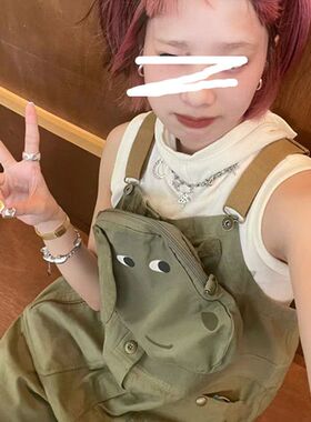 日系童趣重工狗狗单肩包设计感小众个性军绿色宽松背带裤背带裙女