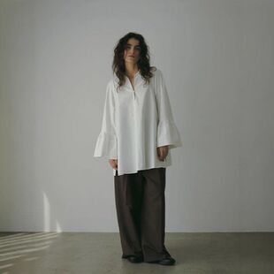 qh日系春夏简约清爽翻领伞形花朵袖衬衫宽松显瘦休闲耐看上衣女