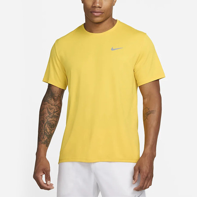 耐克男子时尚简约休闲跑步短袖