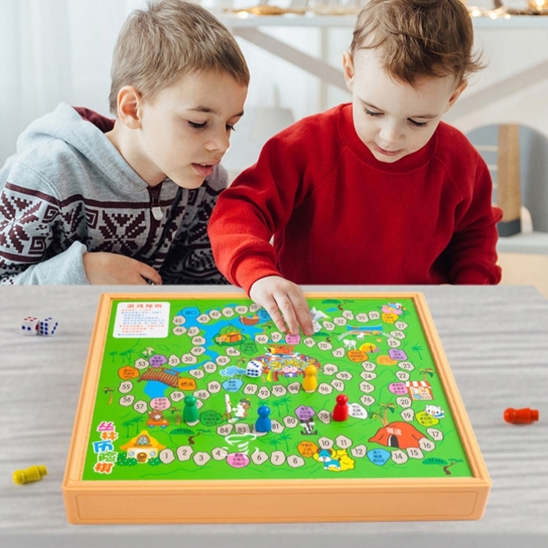 飞行棋五子棋象棋军棋跳棋斗兽棋国际象棋历险棋儿童棋类多合一棋