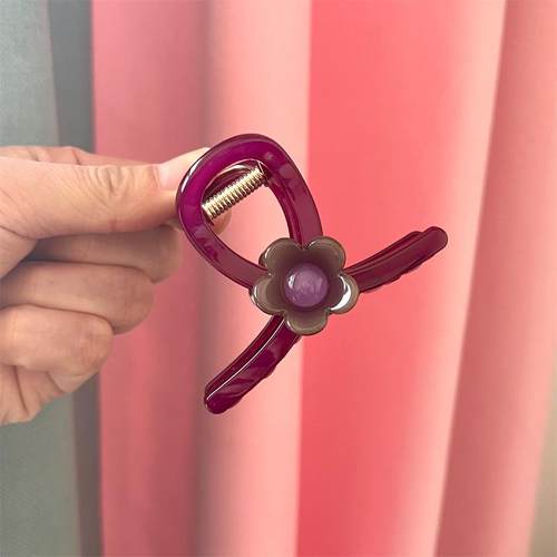 AZNAVOUR精致小花朵短款鲨鱼抓夹